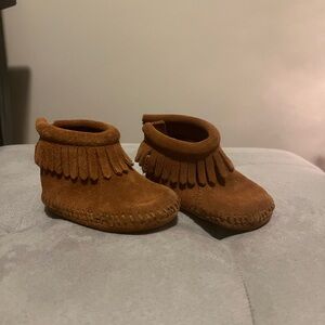 Infant Minnetonka moccasins size 1